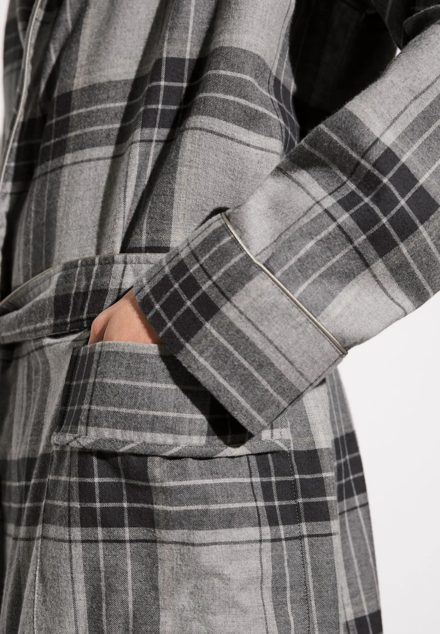 Peignoirs-Zimmerli Cozy FlannelMorgenmantel lang - grey check