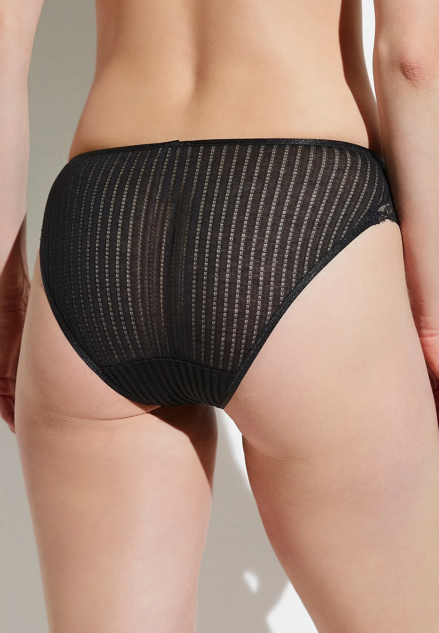 Maude Privé|Slips-Zimmerli Maude PrivéSlip - black