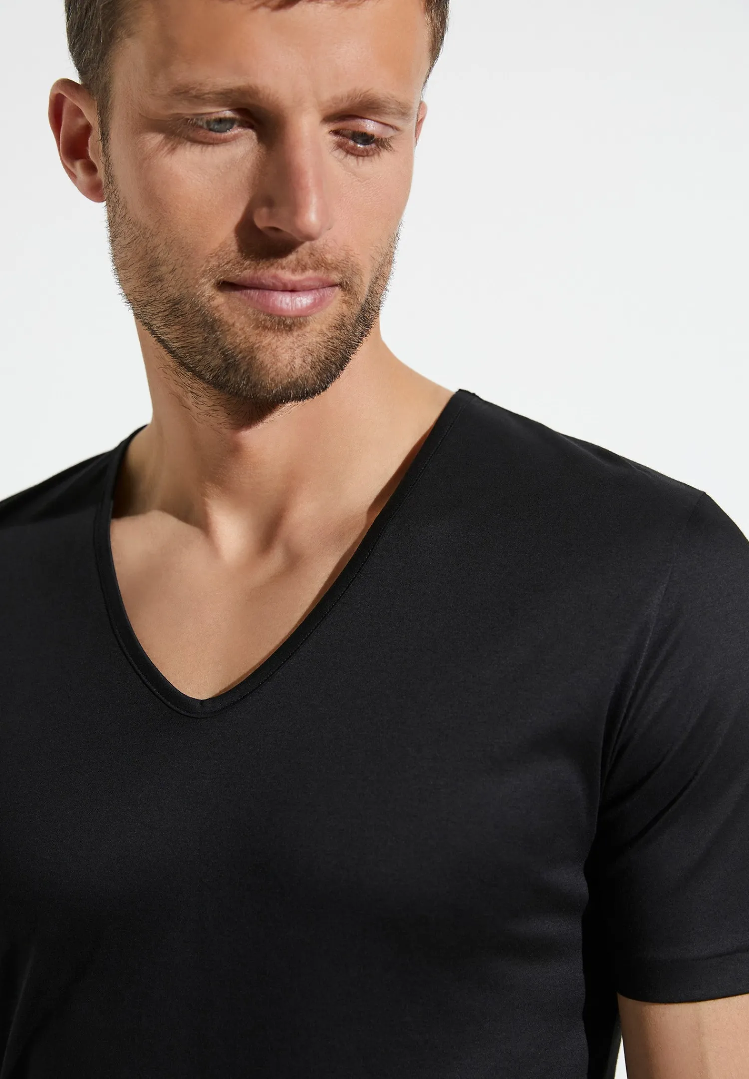 Sea Island|T-Shirts-Zimmerli Sea IslandT-Shirt à manches courtes col en V - black